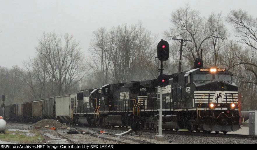 4-16-2013 NS M77 CF 101.9 CAST EAST END NEW CASTLE, IN